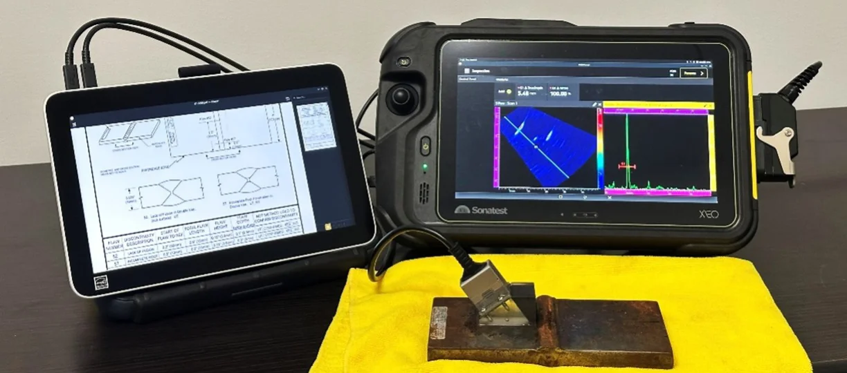 Fig. 3 - Extended USB-C display setup: Scanning specimen and get its weld PDF spec sheet at the same time